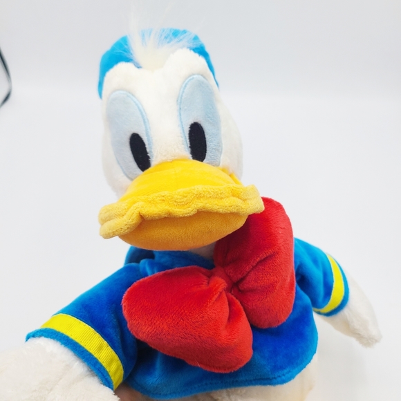 Disney Store Collection Donald Duck Medium Plush - Picture 5 of 7